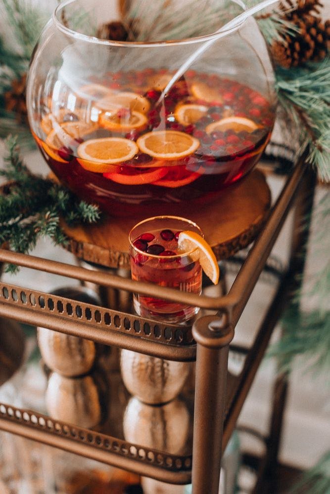 Big Holiday Cheer in a Small Home: Entertaining Tips for Cozy Gatherings